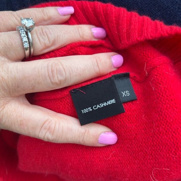 CJ Laing Cashmere Aspen Navy and Red Sweater - Picture 4 of 4